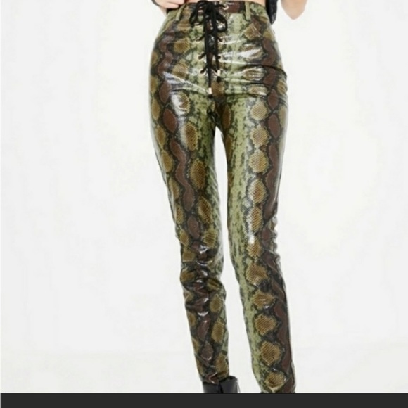 Jagger & Stone Green Snake Faux Leather Pants. Size 0. Never worn. - Picture 2 of 3